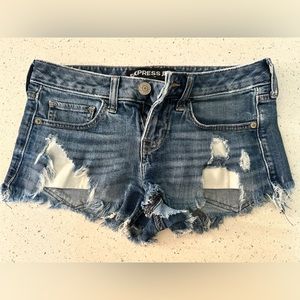 EXPRESS Shortie low rise short